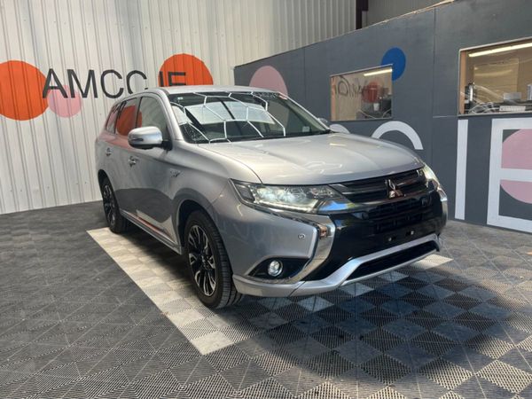 Mitsubishi Outlander SUV, Petrol Hybrid, 2017, Silver