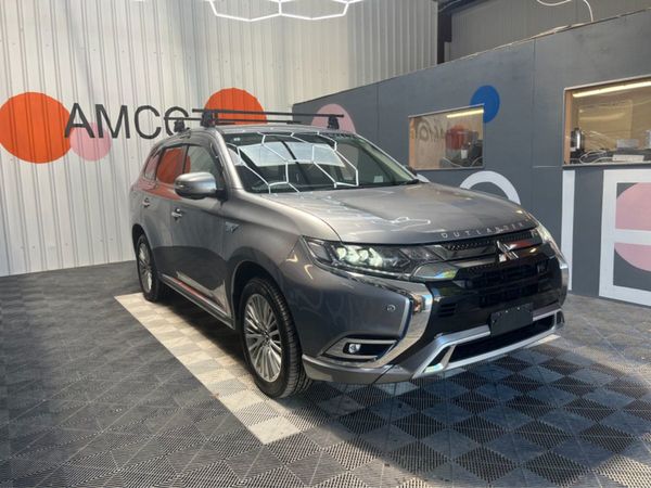 Mitsubishi Outlander SUV, Petrol Hybrid, 2019, Silver
