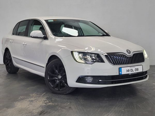 Skoda Superb Saloon, Diesel, 2014, White