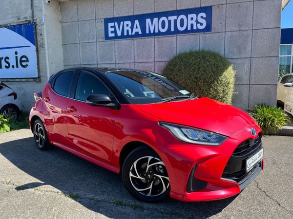 Toyota Yaris Hatchback, Petrol Hybrid, 2021, Red