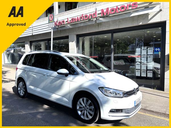 Volkswagen Touran MPV, Petrol, 2018, White