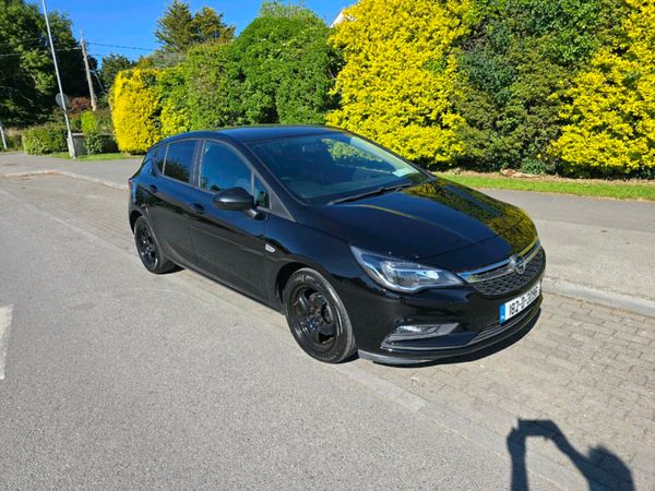 Opel Astra Hatchback, Petrol, 2018, Black