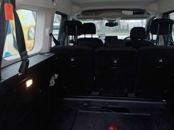 Citroen Berlingo MPV, Electric, 2023, Grey