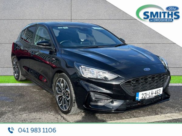 Ford Focus Hatchback, Petrol Hybrid, 2022, Black