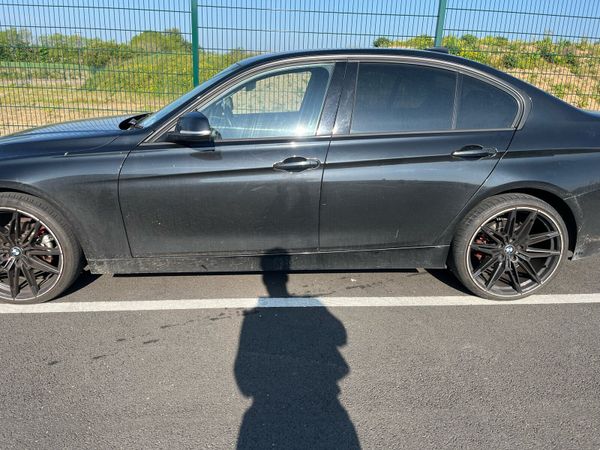 BMW 3-Series Saloon, Diesel, 2014, Black