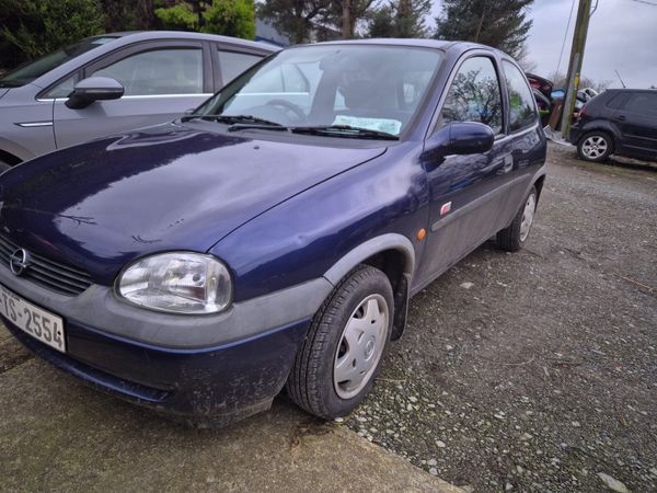Opel Corsa Hatchback, Petrol, 2000, Blue