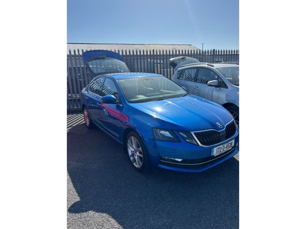 Skoda Octavia Saloon, Diesel, 2017, Blue