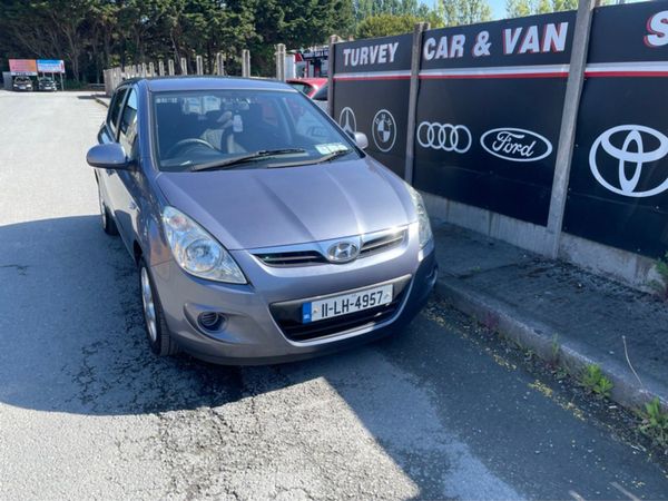 Hyundai i20 Hatchback, Petrol, 2011, Grey