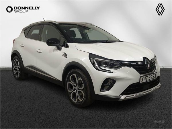 Renault Captur , Petrol, 2022, Silver