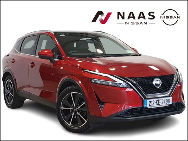 Nissan Qashqai MPV, Petrol, 2021, Red