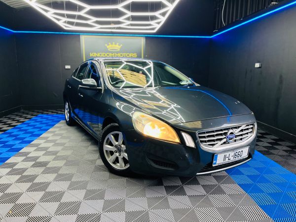 Volvo S60 Saloon, Diesel, 2011, Grey