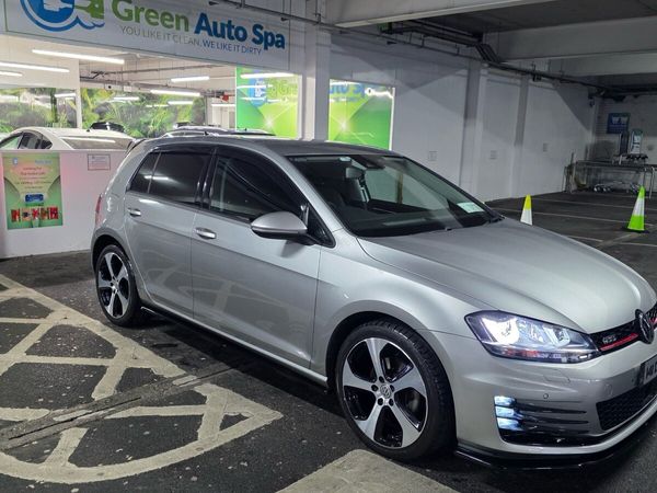 Volkswagen Golf Hatchback, Petrol, 2014, Silver