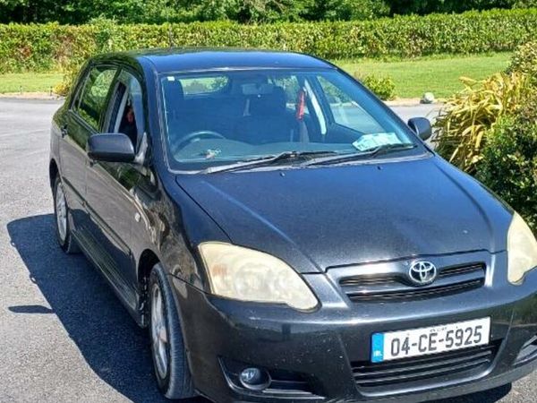 Toyota Corolla Hatchback, Petrol, 2004, Black