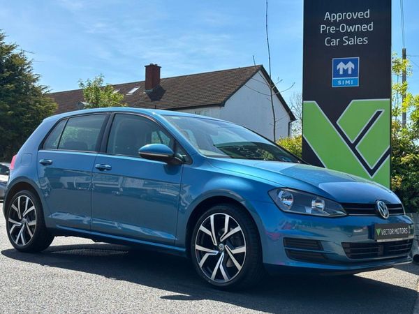 Volkswagen Golf Hatchback, Petrol, 2015, Blue