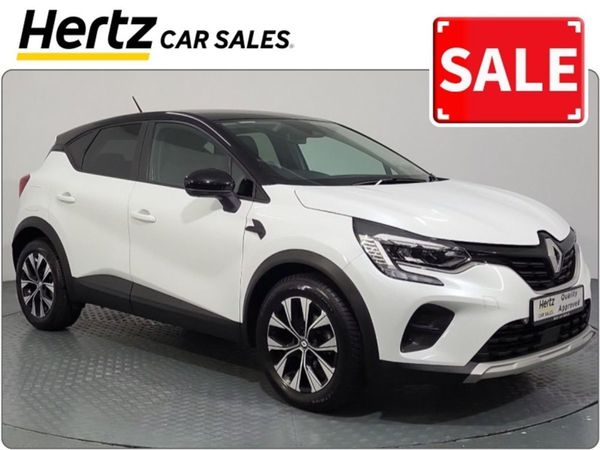Renault Captur Hatchback, Petrol, 2023, White