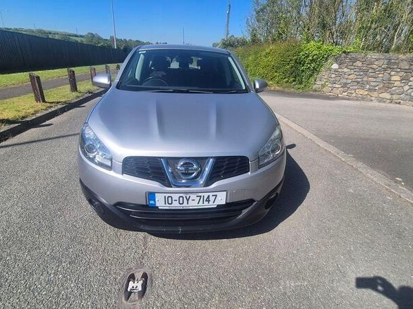 Nissan Qashqai Hatchback, Diesel, 2010, Silver