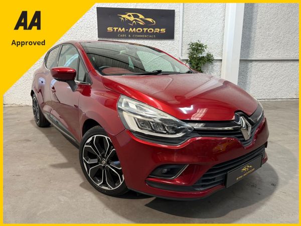 Renault Clio Hatchback, Petrol, 2017, Red
