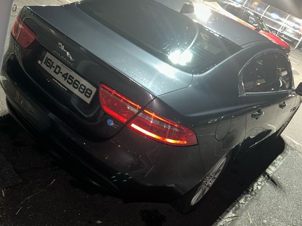 Jaguar XE Saloon, Diesel, 2016, Grey