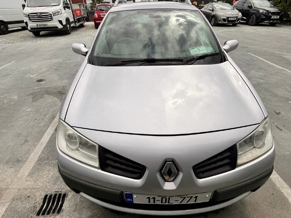Renault Megane Estate, Petrol, 2011, Silver