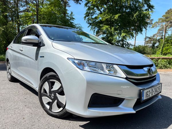 Honda Grace Saloon, Petrol Hybrid, 2016, Silver