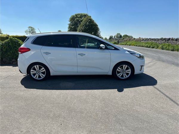 Kia Carens MPV, Diesel, 2015, White