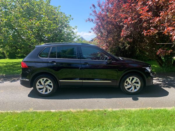 Volkswagen Tiguan SUV, Diesel, 2022, Black