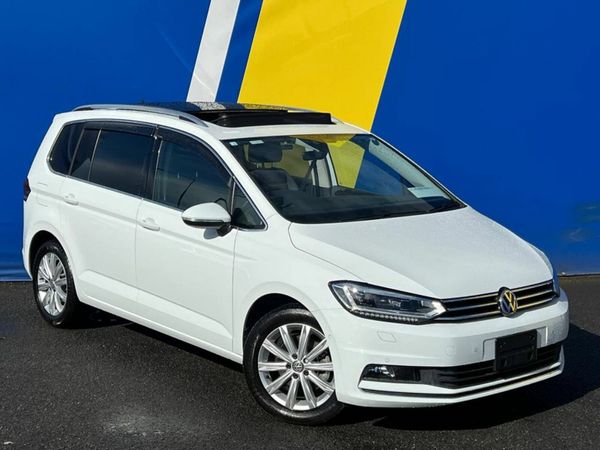 Volkswagen Touran MPV, Petrol, 2018, White