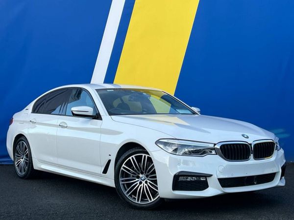 BMW 5-Series Saloon, Petrol Plug-in Hybrid, 2019, White