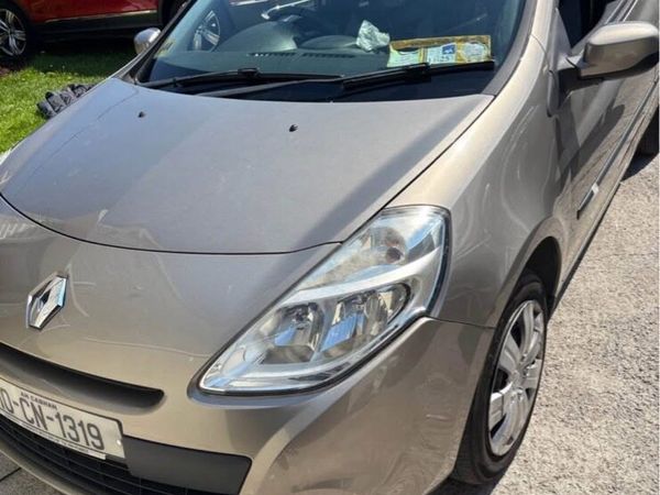 Renault Clio Hatchback, Ethanol Petrol, 2010, Gold