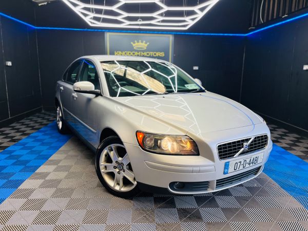 Volvo S40 Saloon, Petrol, 2007, Silver
