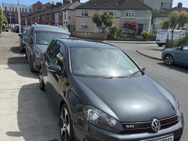 Volkswagen Golf Hatchback, Petrol, 2010, Grey