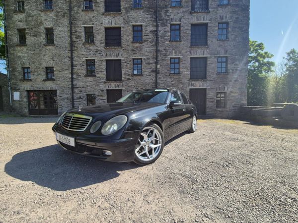 Mercedes-Benz E-Class Saloon, Petrol, 2006, Black