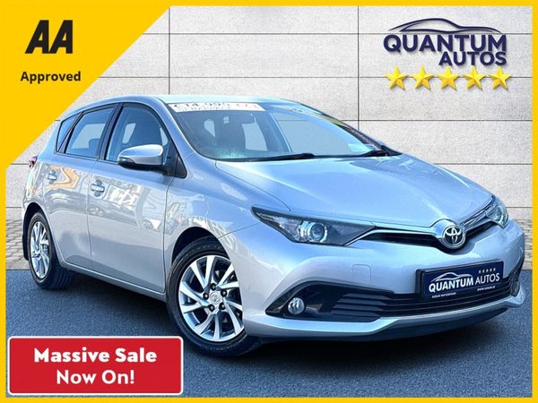 Toyota Auris Hatchback, Diesel, 2017, Grey