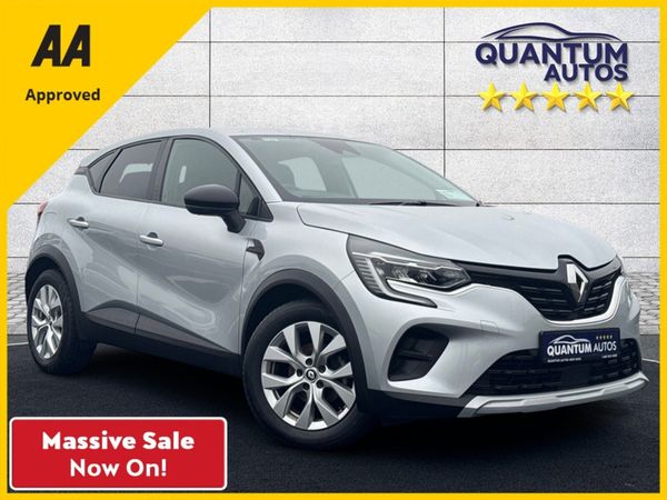 Renault Captur Hatchback, Petrol, 2022, Grey