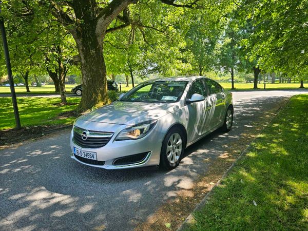 Opel Insignia Saloon, Diesel, 2016, Silver