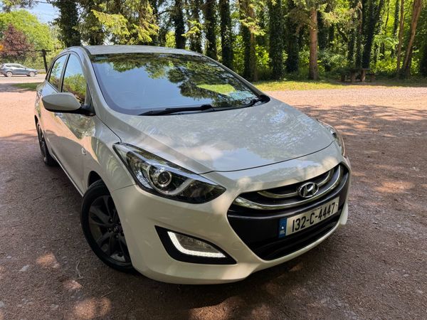 Hyundai i30 Hatchback, Diesel, 2013, White