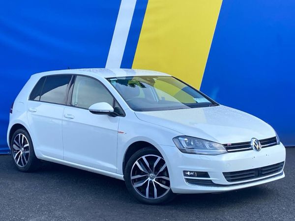 Volkswagen Golf Hatchback, Petrol, 2017, White