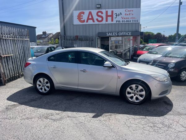 Opel Insignia Hatchback, Petrol, 2011, Silver