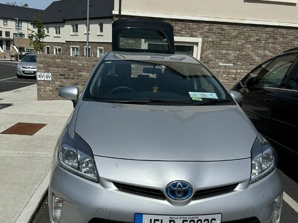 Toyota Prius Hatchback, Petrol Hybrid, 2015, Silver