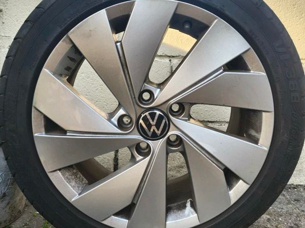 Volkswagen Golf Hatchback, Petrol Hybrid, 2021, White