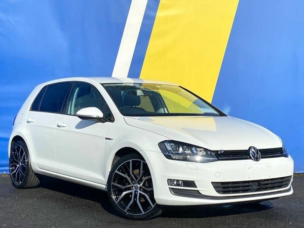Volkswagen Golf Hatchback, Petrol, 2015, White