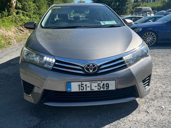 Toyota Corolla Saloon, Diesel, 2015, Bronze