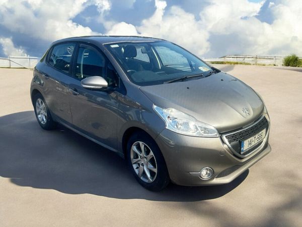 Peugeot 208 Hatchback, Diesel, 2014, Grey