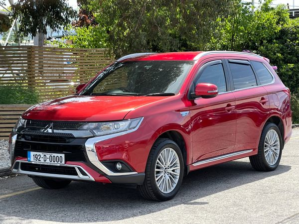 Mitsubishi Outlander SUV, Petrol Plug-in Hybrid, 2019, Red