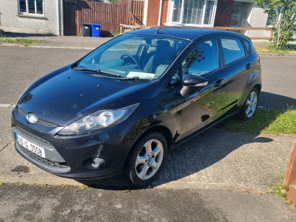 Ford Fiesta Hatchback, Diesel, 2010, Black