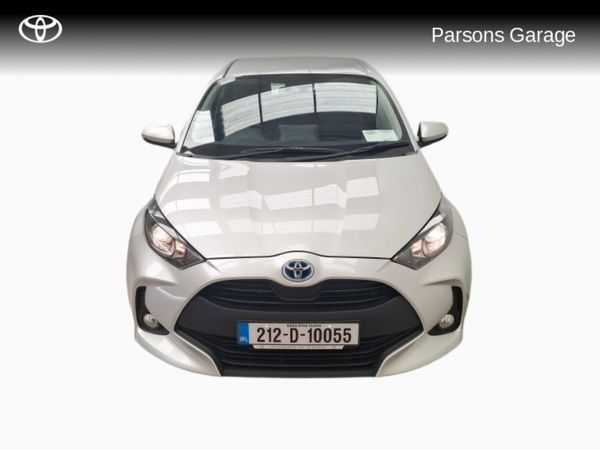 Toyota Yaris Hatchback, Petrol Hybrid, 2021, Silver