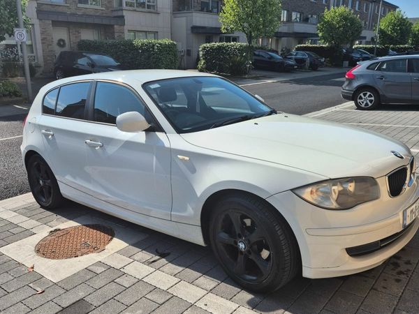 BMW 1-Series Hatchback, Petrol, 2011, White