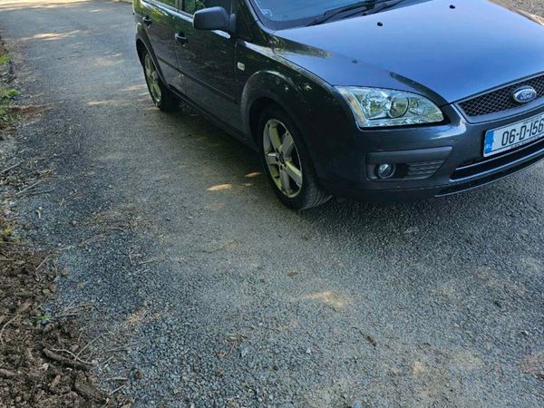 Ford Focus Hatchback, Petrol, 2006, Grey