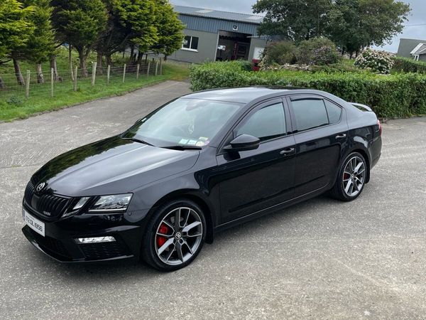 Skoda Octavia Hatchback, Diesel, 2017, Black