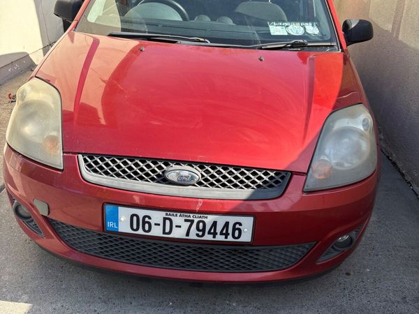 Ford Fiesta Hatchback, Petrol, 2006, Red